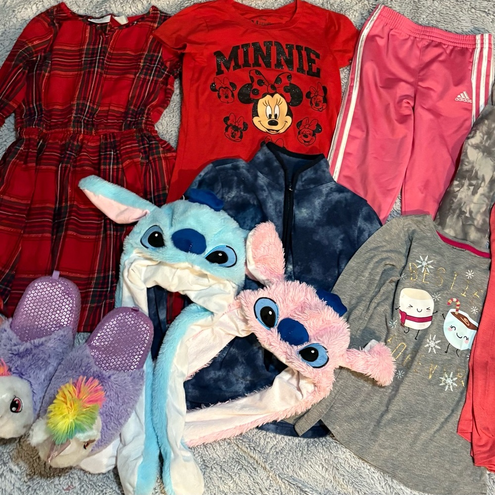 Disney Red Minnie Mouse Casual Top and Mixed Girls Outfit Lot size 7-8